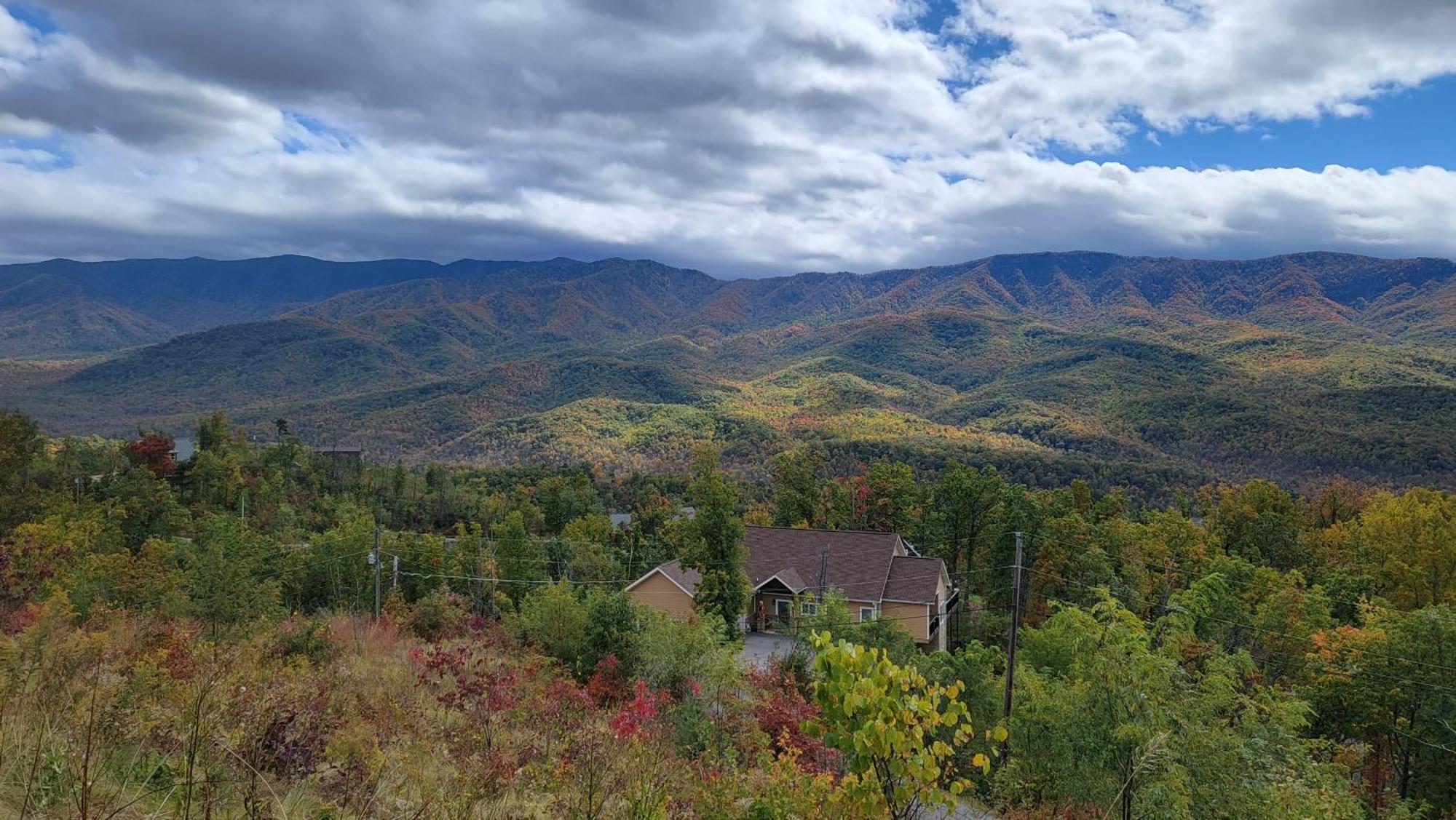 ガトリンバーグStairway To Heaven, Breathtaking Mtn Views Indoor Pool & Hot Tubアパートメント エクステリア 写真